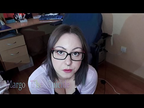 ❤️ Seksikäs tyttö lasit päässä imee dildoa syvälle kameraan Seksivideo at fi.porno-fuq.ru